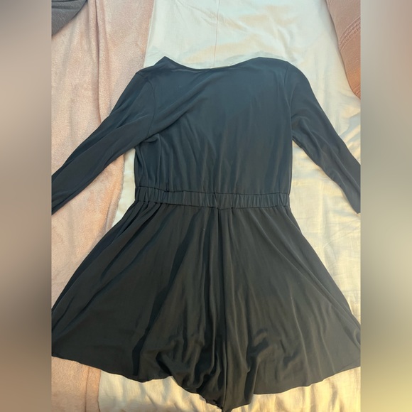 V-Neck Modal Draping Asymmetrical Faux-Wrap Overlap Short Romper Quarter Sleeve - Picture 3 of 10